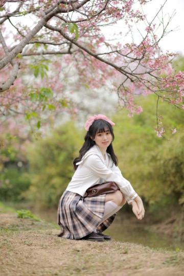 蜜桃ai魔改短剧免费追剧